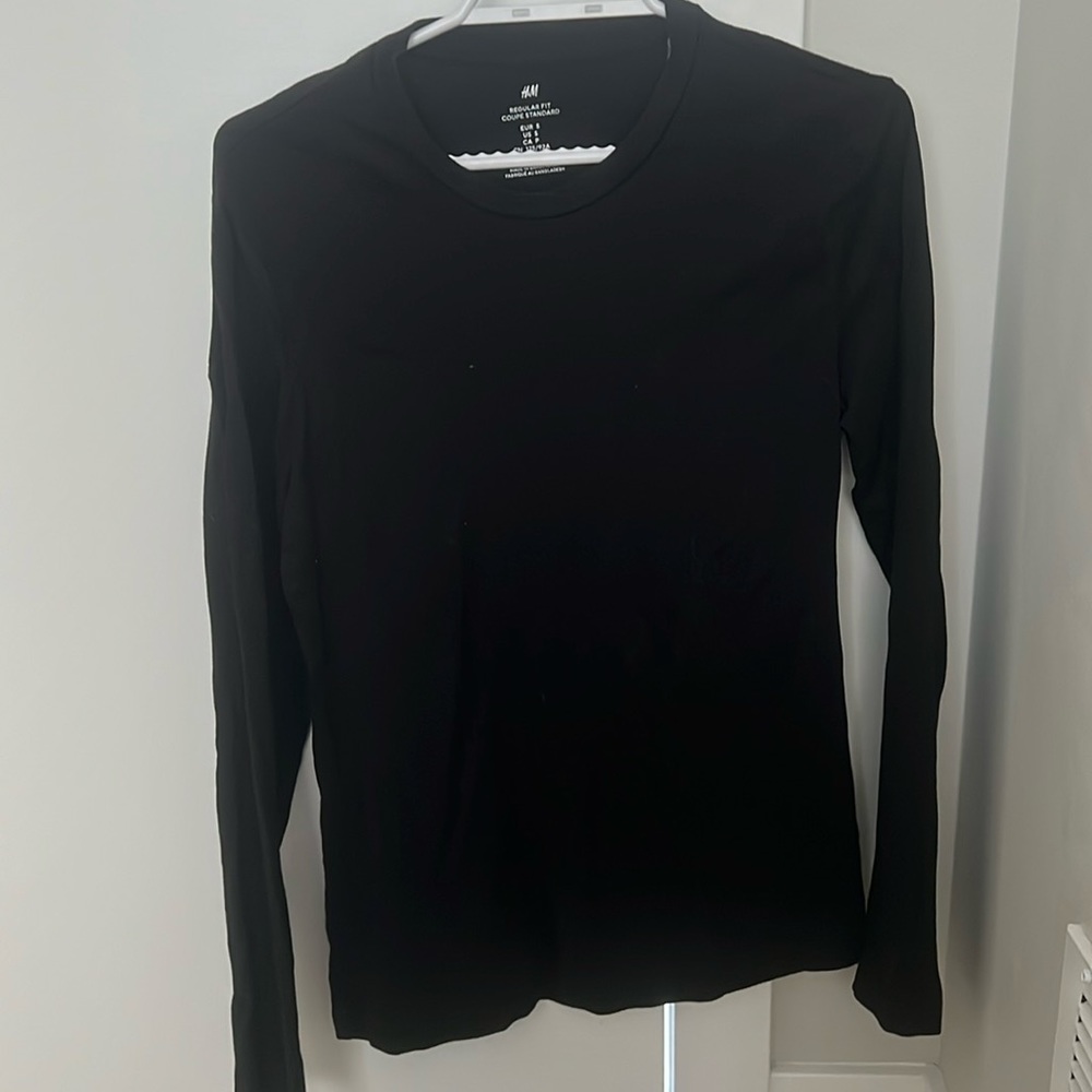 H&M Basic Black regular Long Sleeve T-Shirt - SIZE SMALL